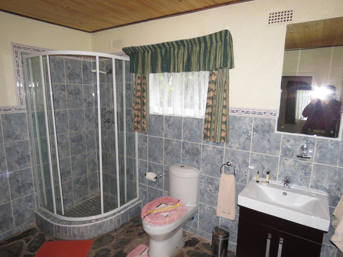 Parrot Lodge Bulawayo Exteriör bild