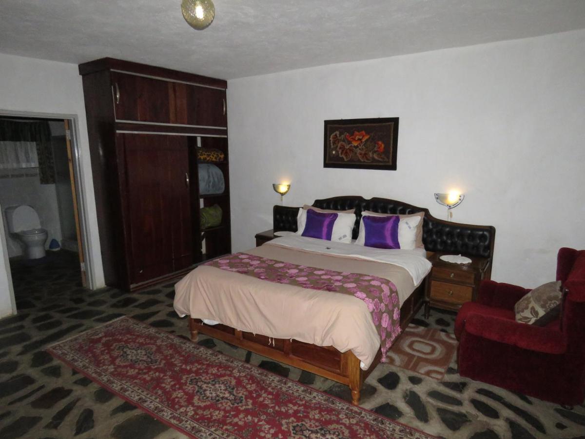 Parrot Lodge Bulawayo Exteriör bild